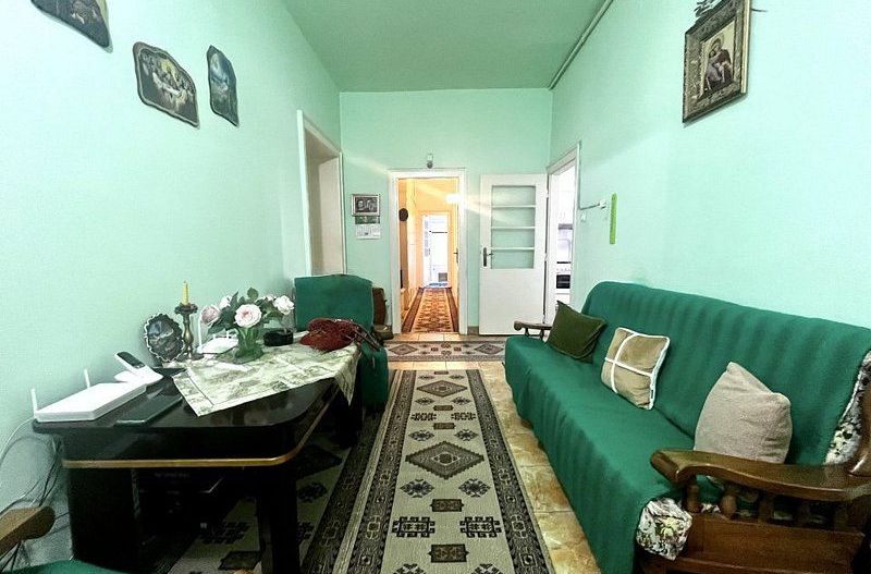 Apartament patrimoniu, 130 mp, cu garaj, et 1, in Piața Victoriei- Primărie - Poză 13