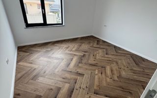 Vila Tunari cu vedere la LAC, 135m2 si curte mare - Poză 10