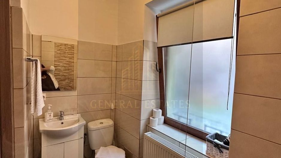 Apartament spre vanzare amplasat la doar 2 minute de Piata Sfatului - Poză 11