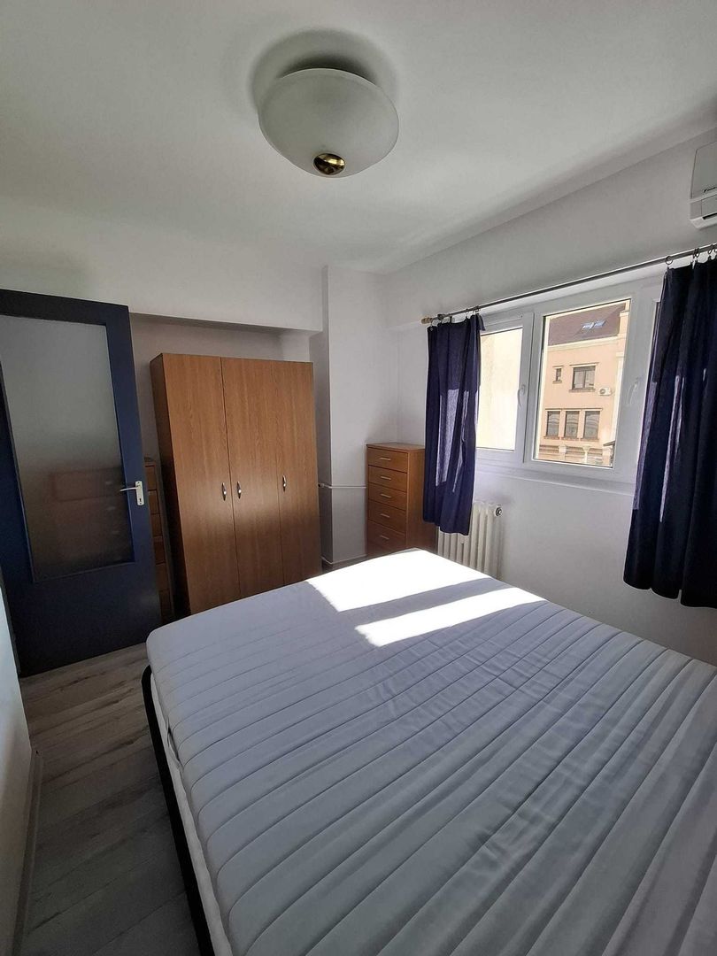 STUDIO- OBOR, BLOC REABILITAT, DORMITOR SEPARAT, MODERN - Poză 3