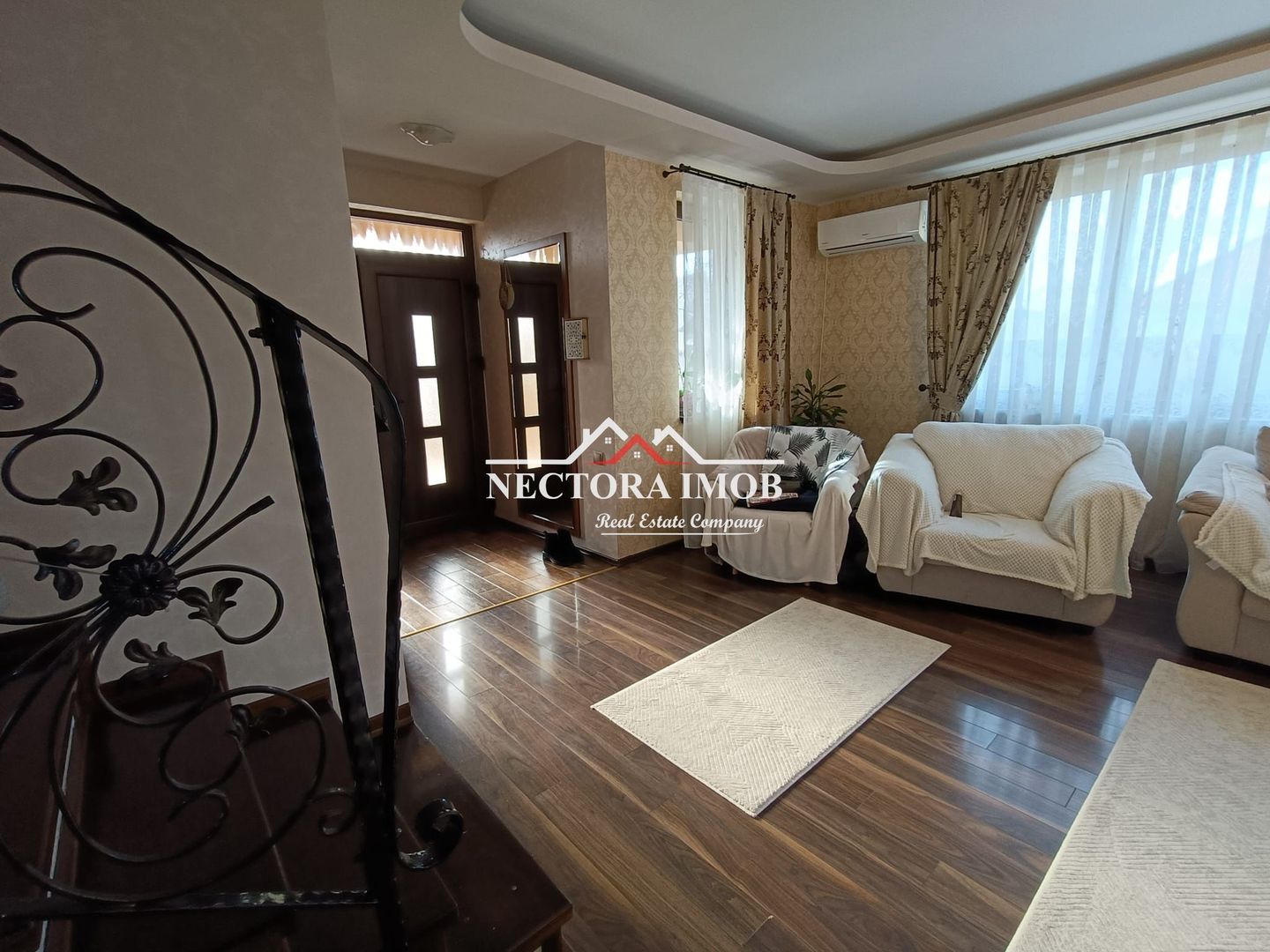 NECTORA IMOB-Casa P+M, 180 mp utili + terasa + Teren 780 mp, Episcopia - Poză 4