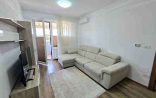 Apartament cu 3 Camere, Complet Mobilat, Bloc Nou, Zona Centru