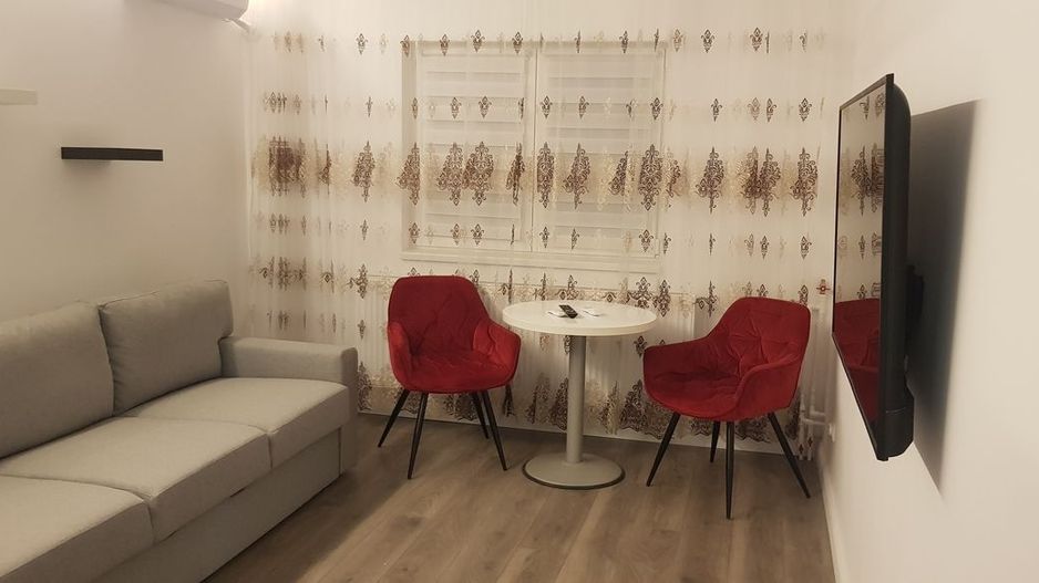 Garsoniera proaspat renovata si echipata - Titan, Fizicienillor - Poză 2