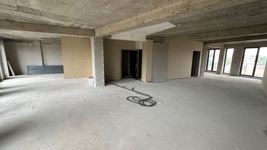 Cladire de birouri  Central pretabil activități medicale - Poză 17