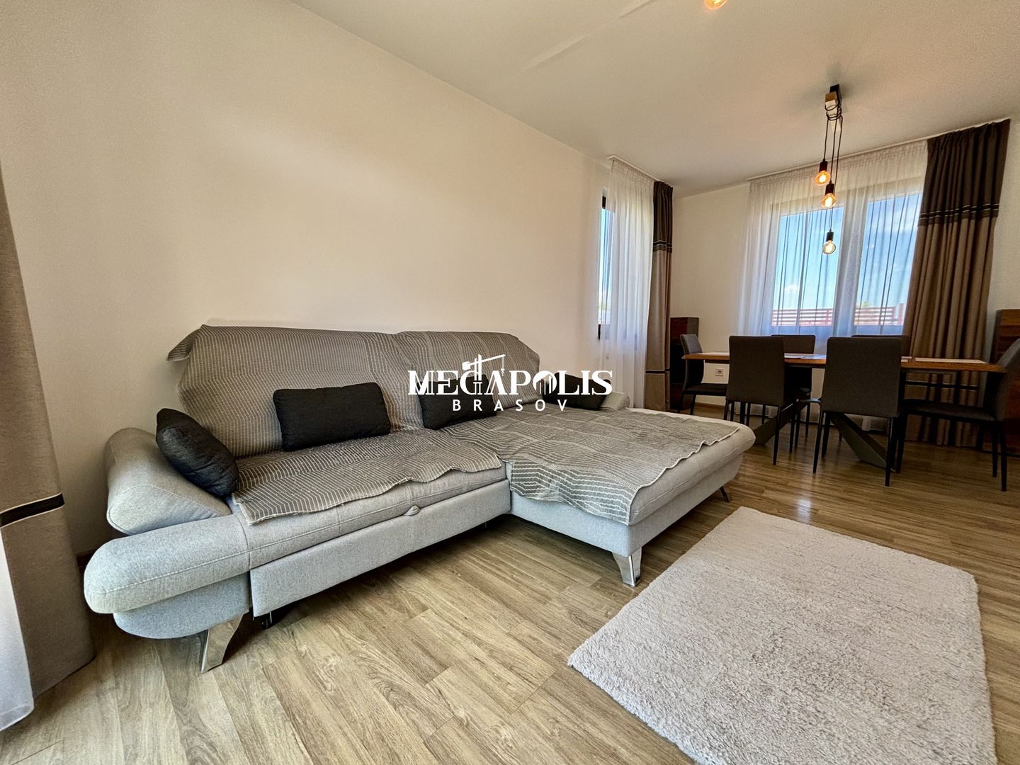 Casă 3 camere | Garaj | Terasă Amenajată | Pet-Friendly | Hărman - Poză 3