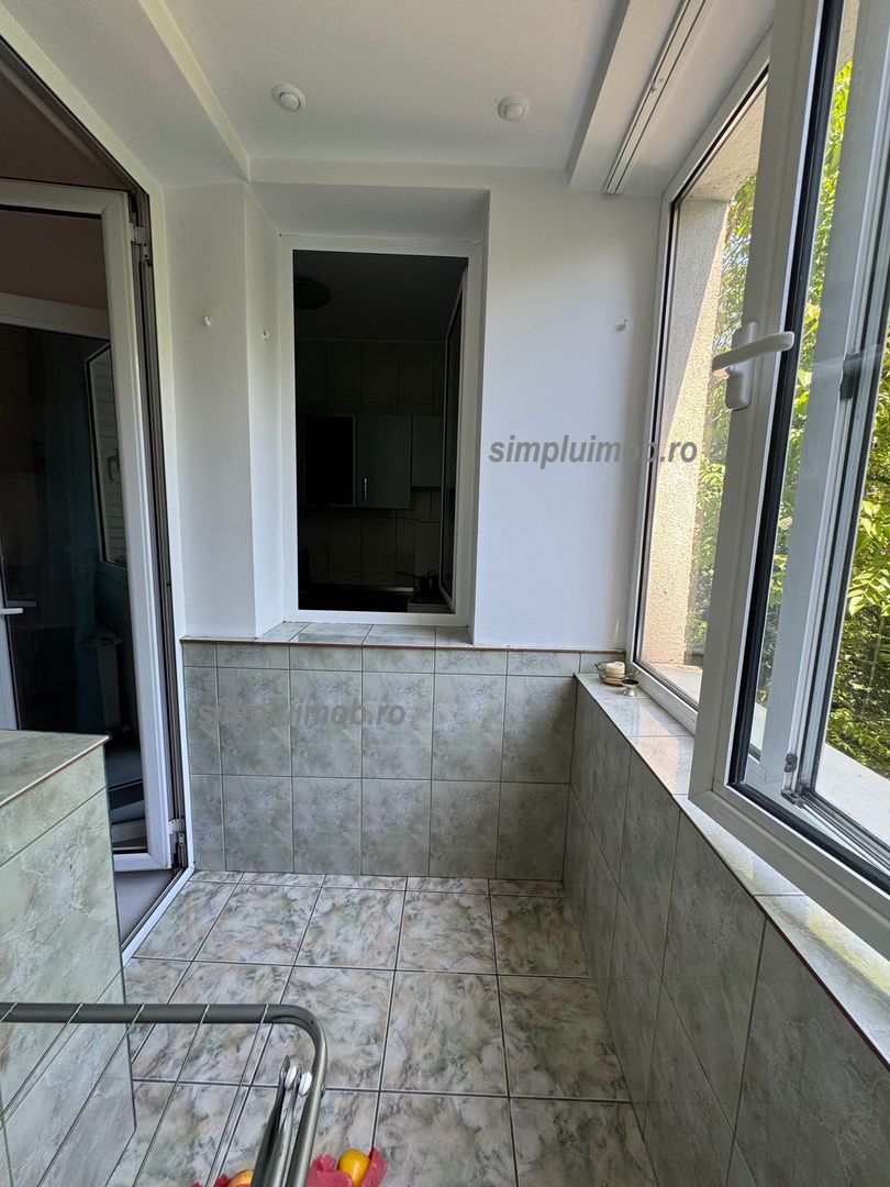 Garsonieră 33 mp la 2 minute Metrou Titan bloc mixt etaj 3 - Poză 9