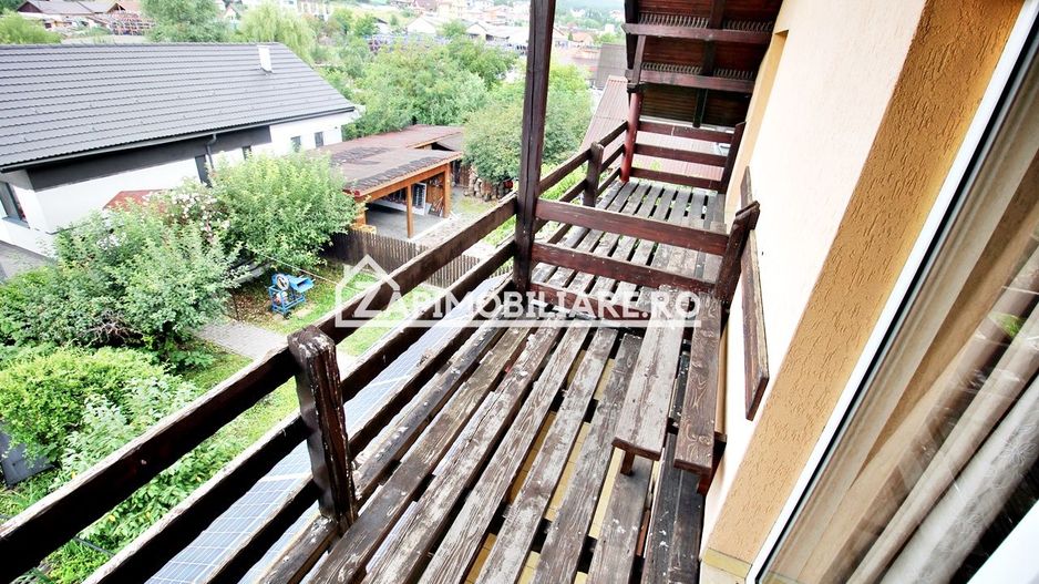 Pensiune P-E-M 9 camere,9 bai,1 bucatarie,teren 900 mp - Poză 10