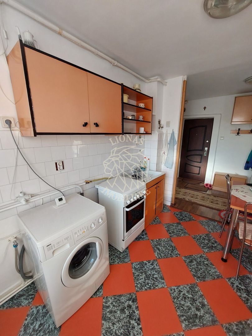 Apartament decomandat 2 camere 51 mp-balcon-Zona Centrala - Poză 3
