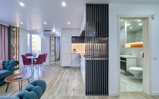 Apartament cu 3 camere de vânzare în zona Centrală - Poză 12