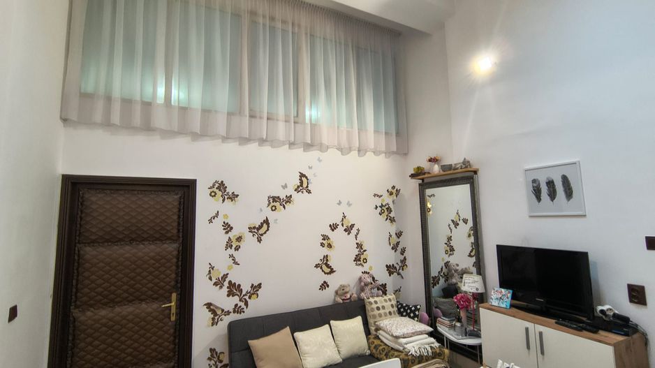 Spatiu comercial, ultracentral, Republicii, Oradea. 600 E/lună. Com 0 - Poză 7