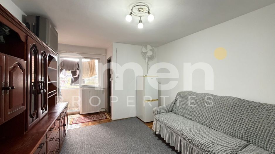 Garsoniera renovata cu balcon, etaj 4 cu acoperis, zona Garii - Poză 1