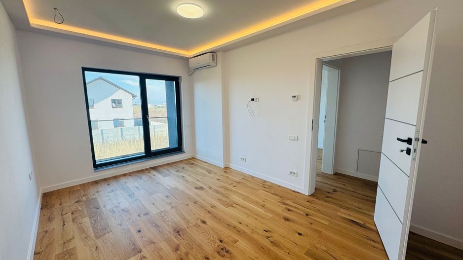 Vila P+1+M 5 camere Popesti-Leordeni - Poză 1