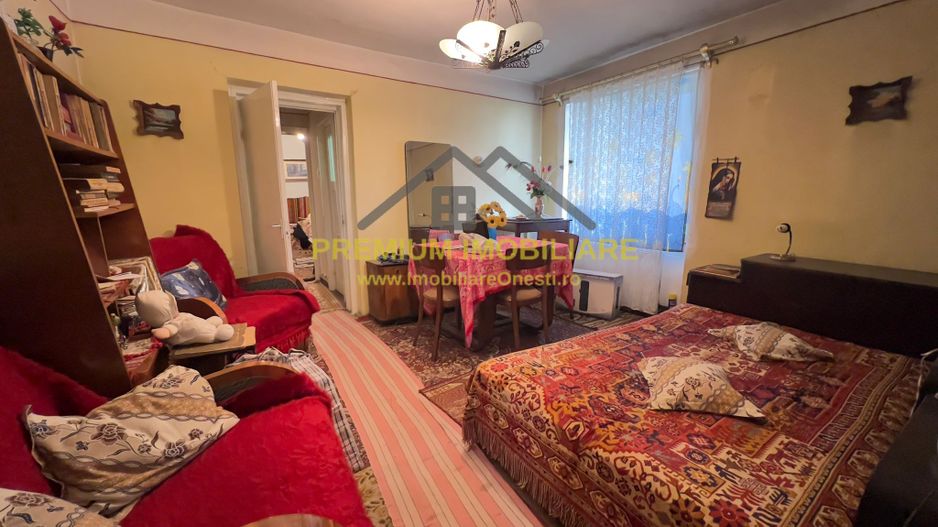 Apartament 2 camere la parter de vanzare - Poză 1