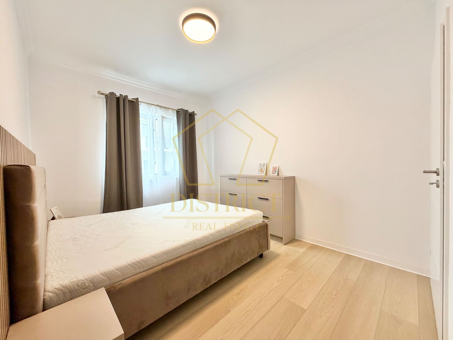 Apartament cu 2 camere mobilat la etajul 2 in Giroc, zona planetelor la asfalt. - Poză 10