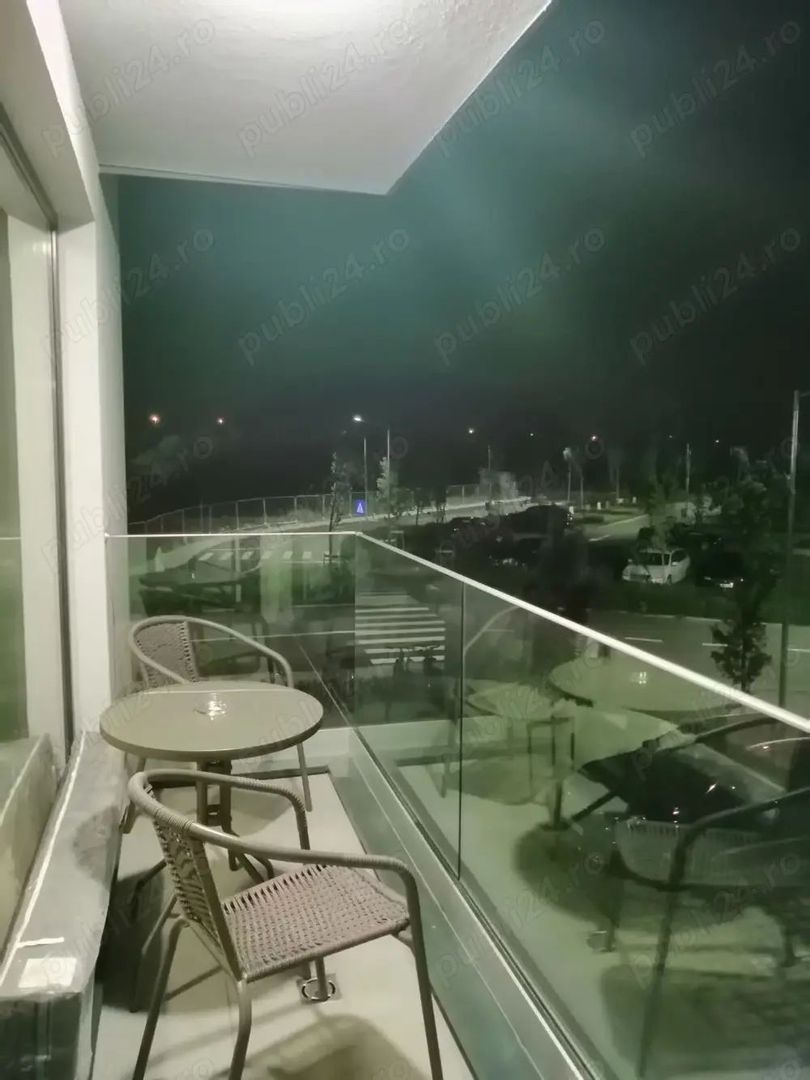 Inchiriere un studio superb cu piscina in Complex Atria - Poză 2
