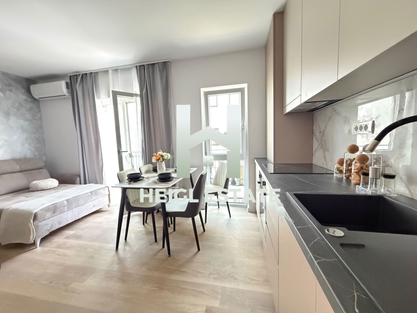 Apartament mobilat cu 2 camere si 2 balcoane in zona Braytim - Poză 3