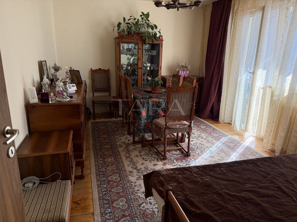 Apartament decomandat cu 4 camere, zona Minerva. - Poză 4