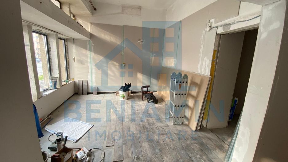 Spatiu comercial 44 mp, parter, renovabil dupa chirias, Craiovita - Poză 1
