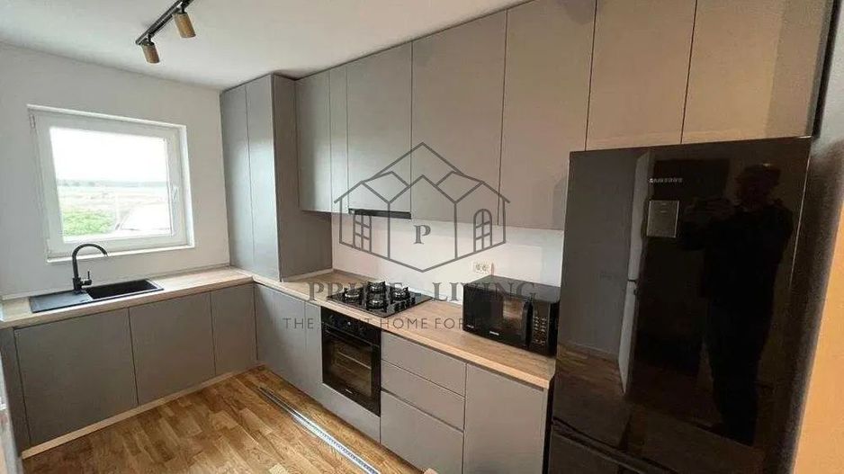 Vila in complex imobiliar - Poză 2