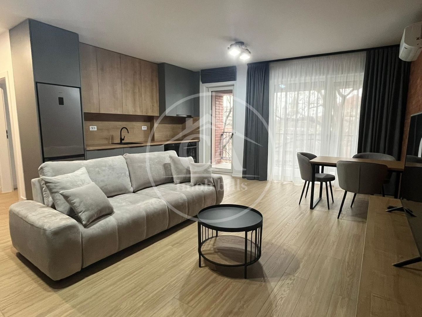 Apartament cu 2 camere de închiriat în zona Cetății, Oradea - Poză 1