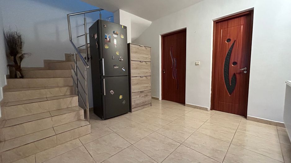 Oportunitate - Casa 4 camere P+1 Techirghiol in zona Noului Sanatoriu - Poză 10