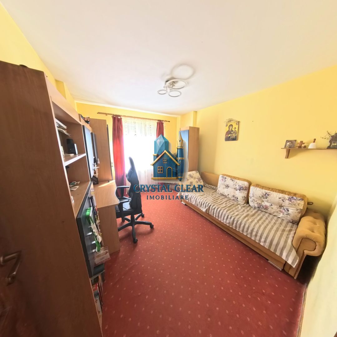 Apartament 3 camere - cartierul Unirii, str. Decebal - Poză 3