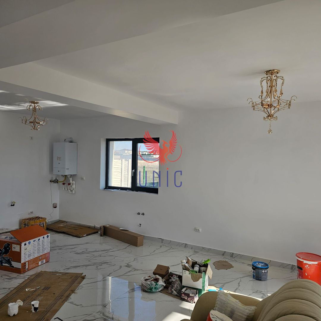 Vila 5 camere, zona rezidentiala . - Poză 17