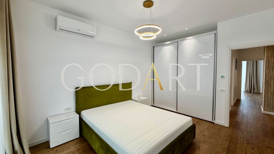 Vilă individuală de lux | Piscină privată | 4 dormitoare | Erou Iancu - Poză 12