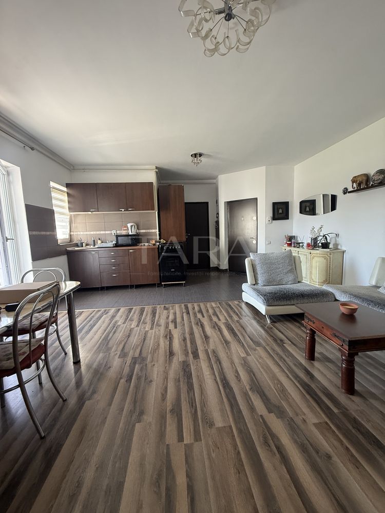 Apartament decomandat cu 2 camere, garaj subteran inclus. - Poză 3