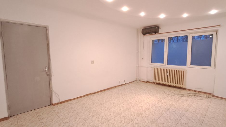 Pantelimon, Liceul Lucian Blaga, bloc reabilitat, fara risc seismic - Poză 5