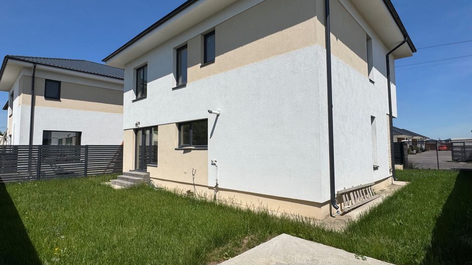 Vila Moderna Tunari, zona Buna, curte 300m - Poză 3