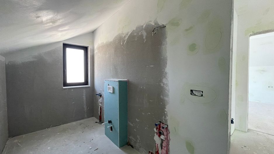 Casă individuală cu garaj-Moșnița Veche - Poză 13