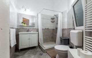 Apartament ultracentral cu 4 camere decomandat, etaj intermediar - Poză 8