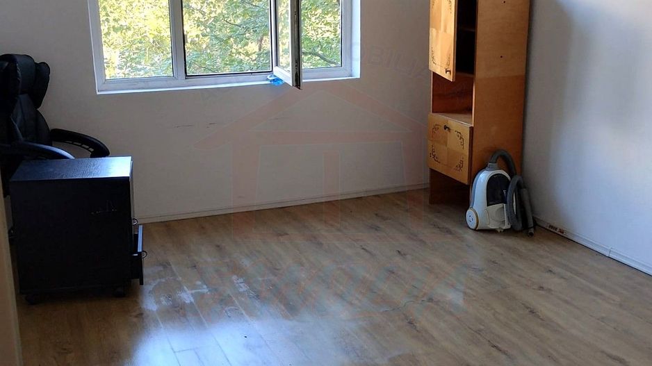 🏡 Garsonieră de închiriat în Micro 19, etaj 3 din 4 - Poză 1