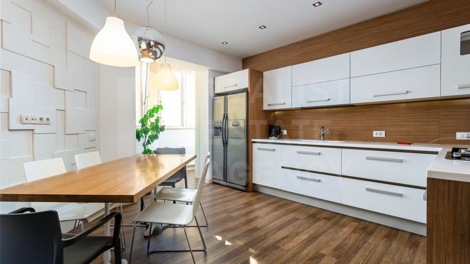 Vânzare, apartament, 3 camere, strada Bogdan Voievod, Râșcani - Poză 1