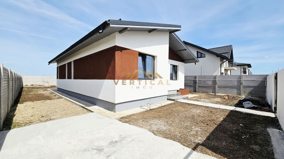 Casa 3 camere in centrul comunei Berceni - Poză 2