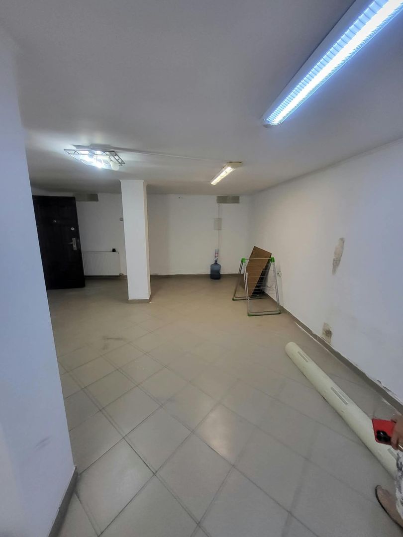Casa de inchiriat. curte, centrala proprie, zona centrala. metrou 7min - Poză 8