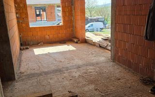 Casă la roșu în localitatea Cheriu - Poză 3