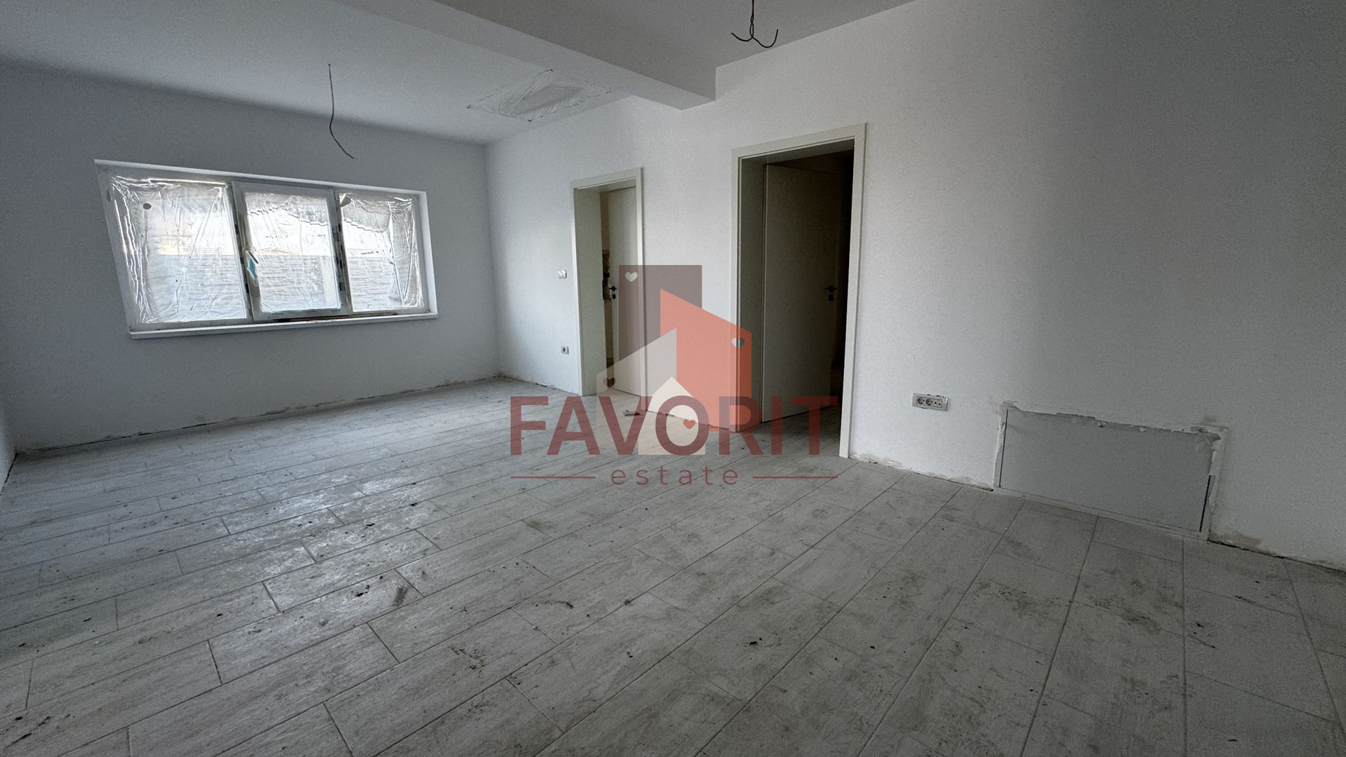 Duplex pe Parter | 2 bai | Teren generos | Toate utilitatile - Poză 7