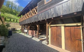 Casa 4 camere 850 mp teren Orlat - Poză 1