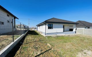 Casa P semifinisata ï¿½n comuna Paleu - Poză 1