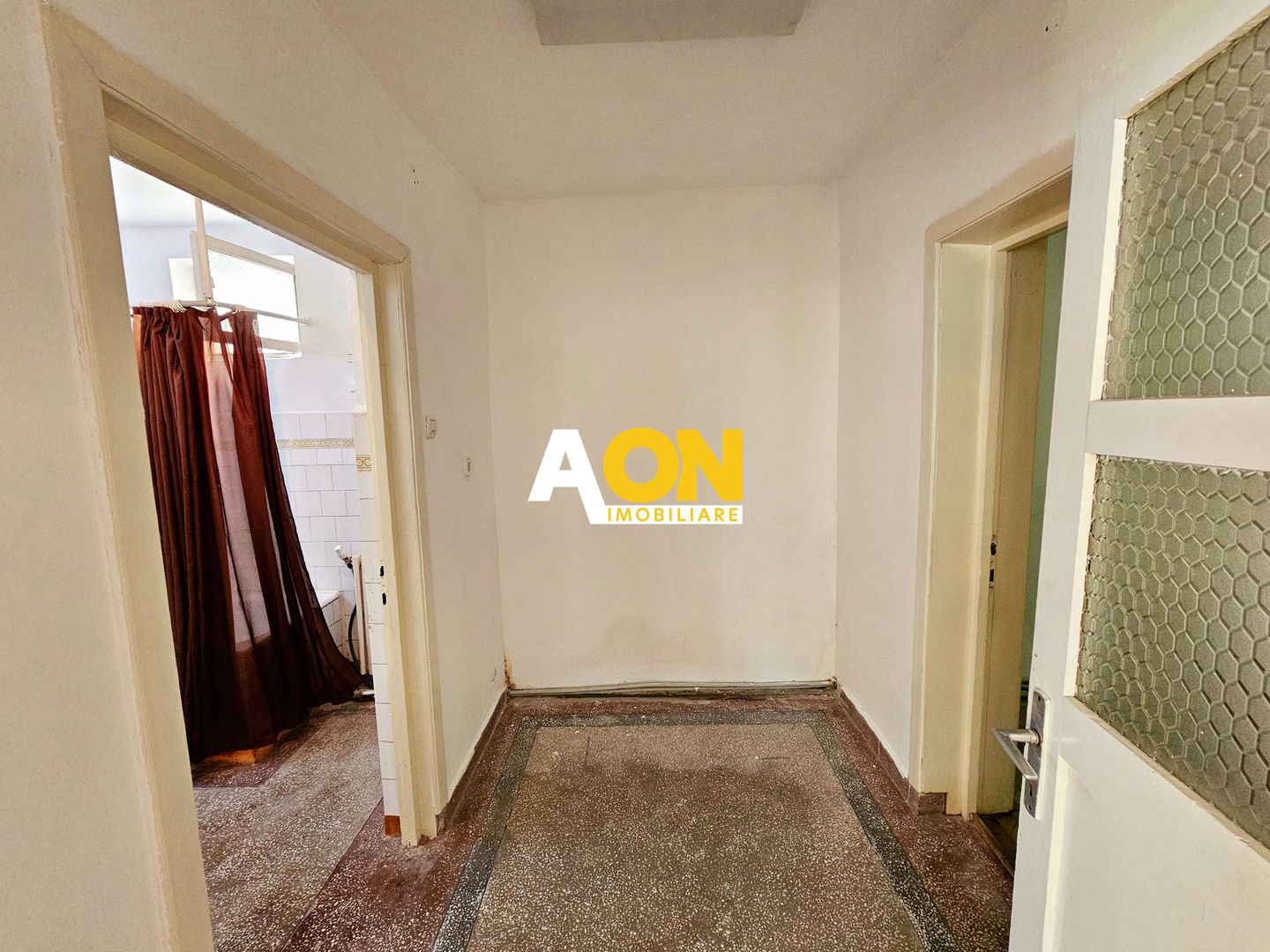 Casa 5 camere, 369 mp teren, zona Centru, pretabila pentru birouri - Poză 14
