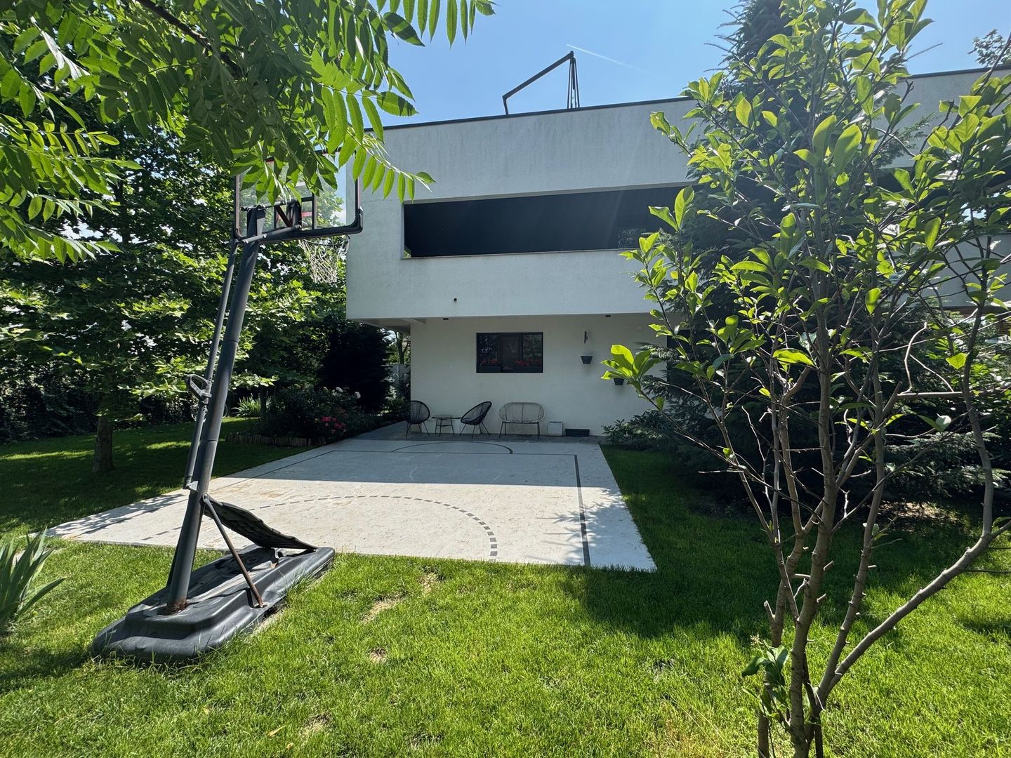 Vila de LUX Tunari, 214m2 utili, 600 curte - Poză 2