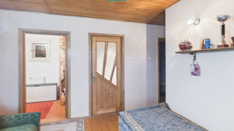 Vilă stil montan, 270 mp, teren 3000 mp - Poză 21