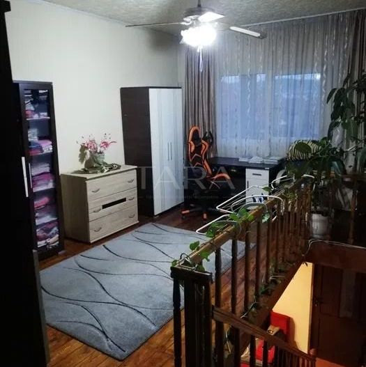 Casa cu 4 camere de vanzare in Floresti - Poză 3