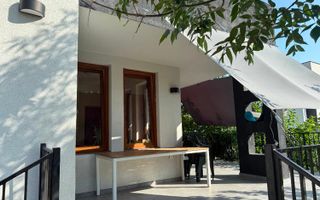 Casa spatioasa,perfecta pentru locuit sau investitie - Poză 2