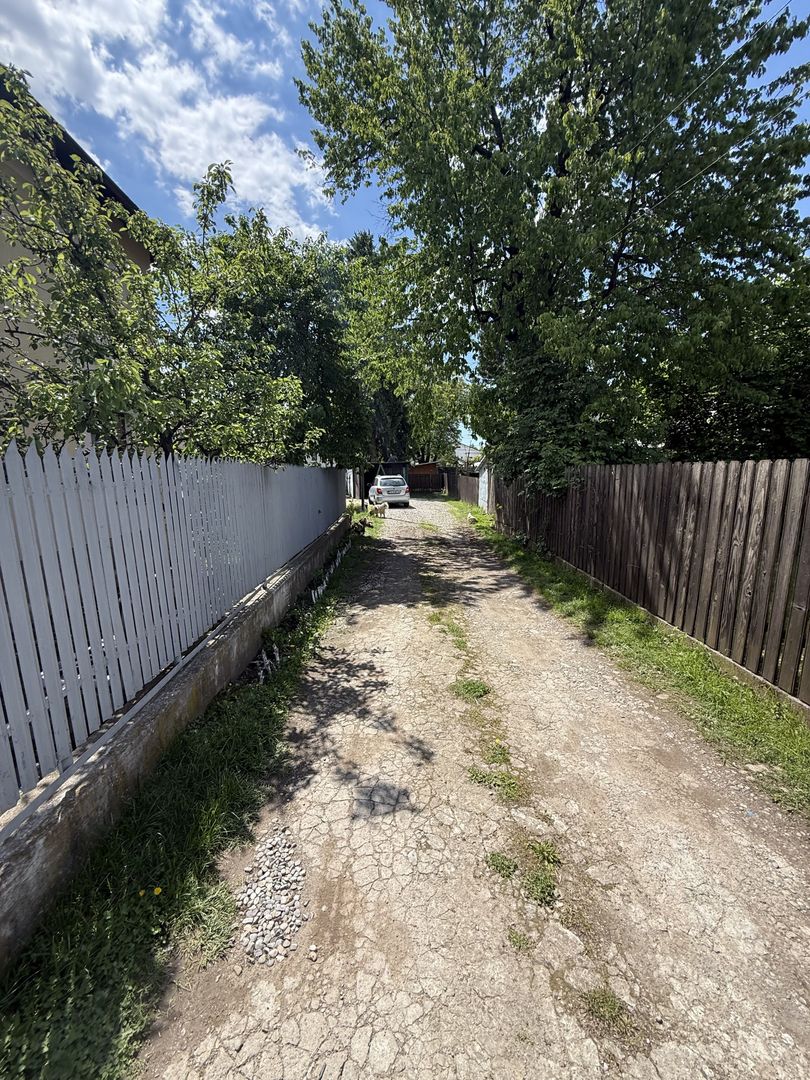 Vila construită in 2010 - P+1+pod - S=236 mp și curte 238 mp Campina! - Poză 42
