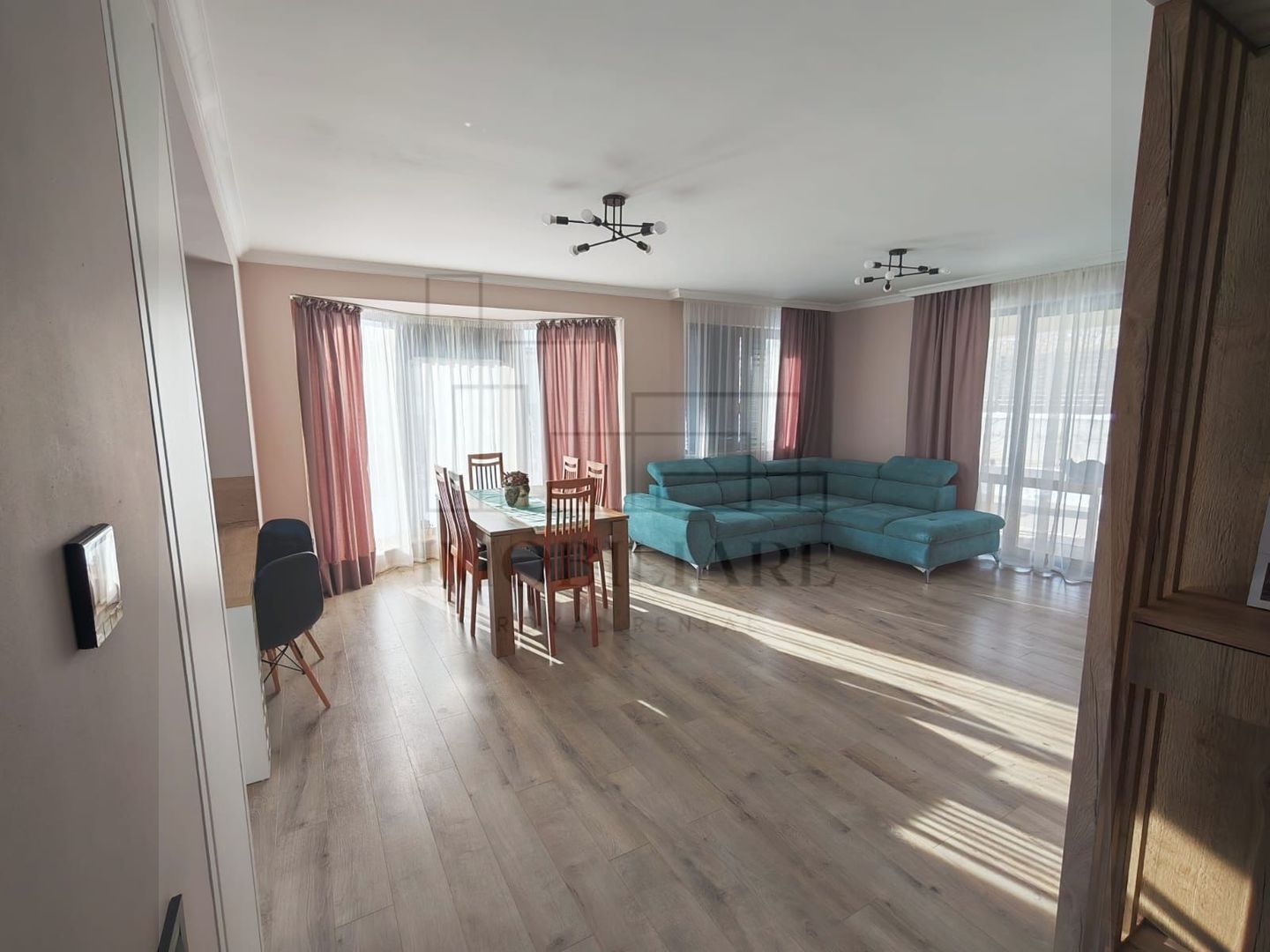 Casă parter cu grădină 500 mp, 6.5 kW fotovoltaice | Corușu - Poză 2