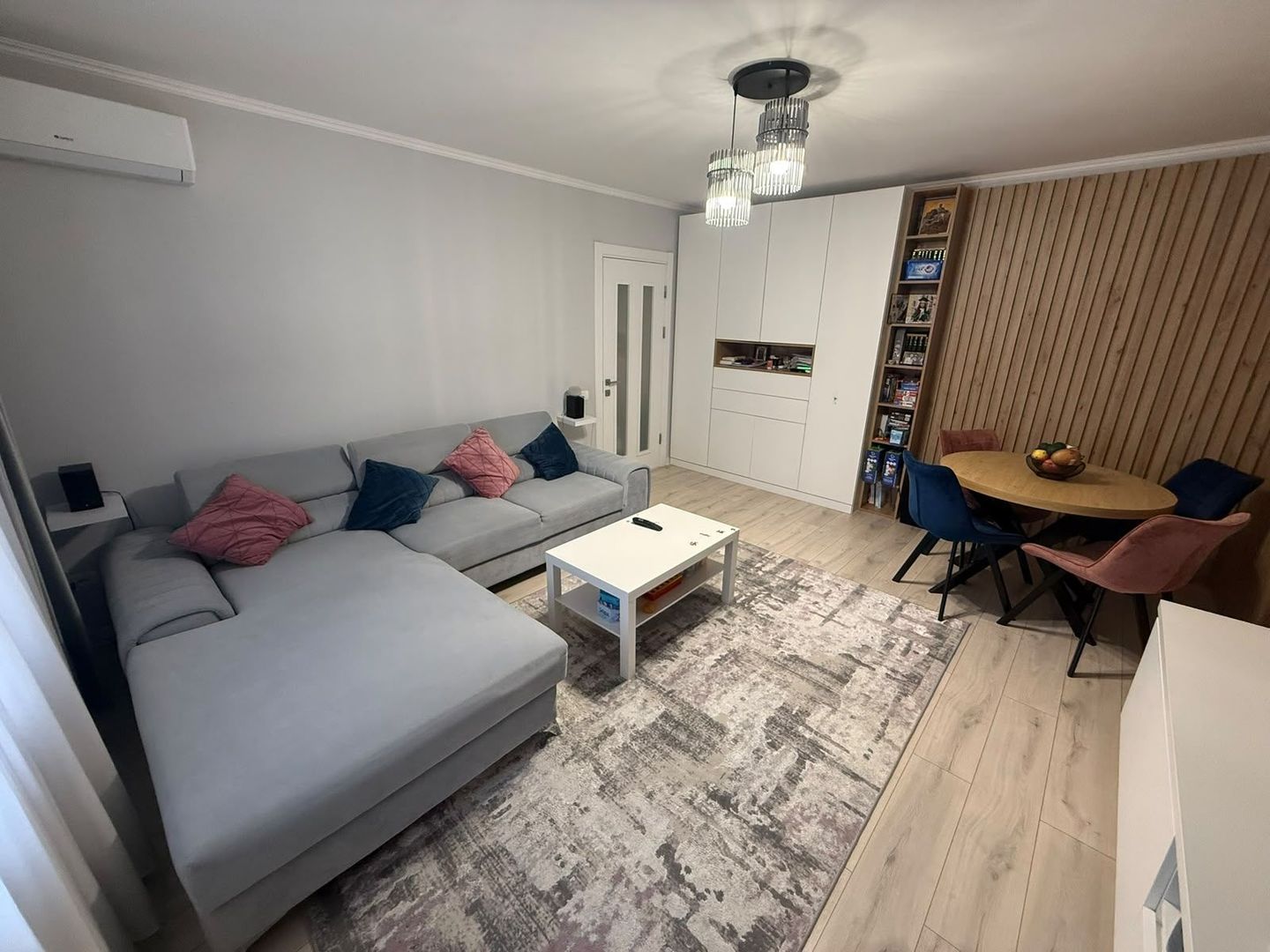 Apartament 3 camere Bucuresti Mall - Poză 1
