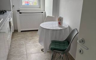 Inchiriere apartament 3 camere - Poză 4